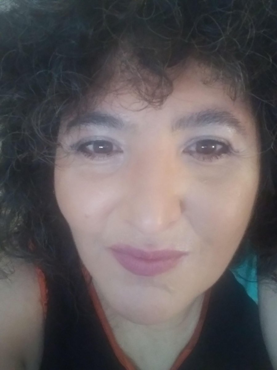 Roxana Bruzzone
