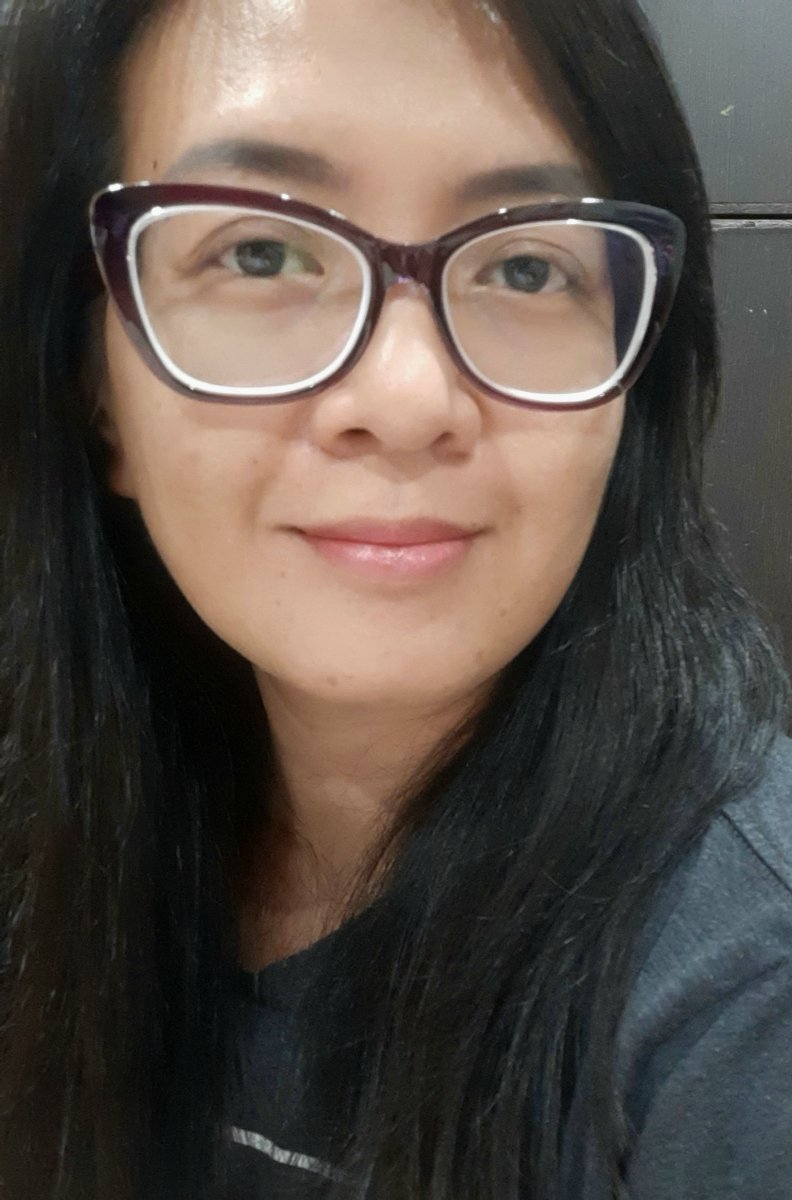 Charmaine Española
